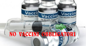 735 medici alzano la voce: «No a vaccini obbligatori e app Immuni»